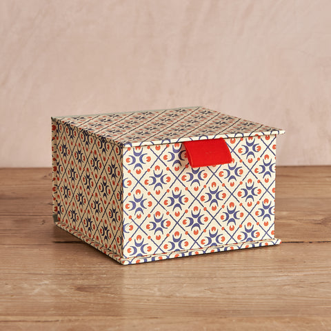 Holiday Decoupage Boxes Lid (Small)