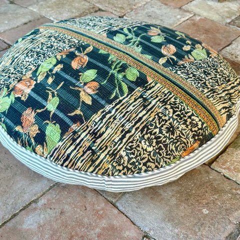 Kantha Dog Bed