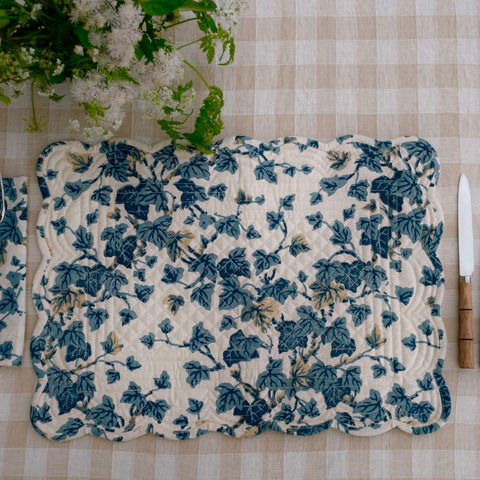 Chatsworth Ivy Quilted Placemat (Blue)